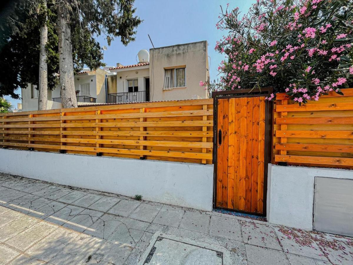 Appartement Dub House 2 à Paphos Extérieur photo
